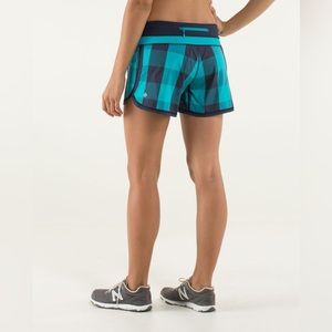 Lululemon Groovy Run Short *2-way Stretch
Gros Gingham Reflective Swift